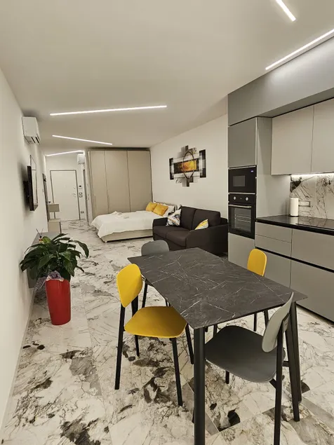 Aliss Apartments 2 - Image 1