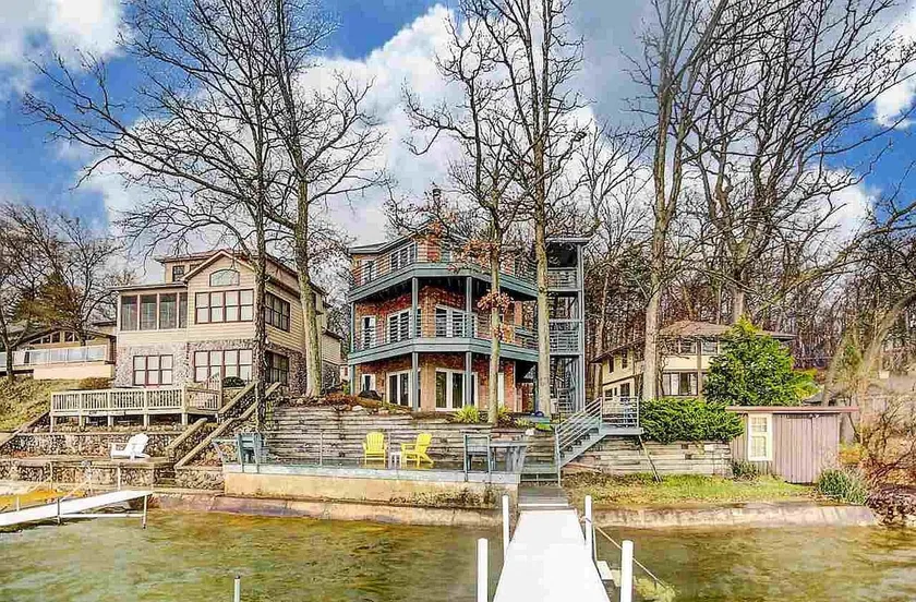 Lakefront luxury on Lake James, Indiana - Image 1