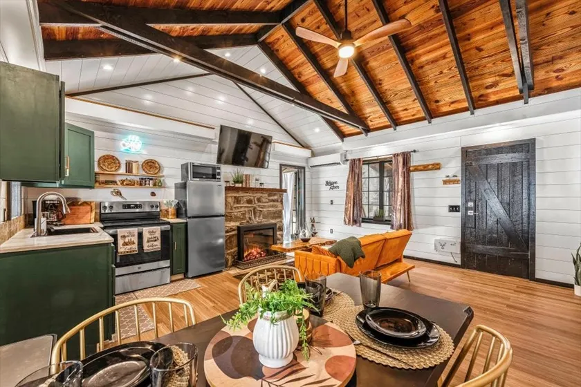 Enchanting River Chalet - Image 1