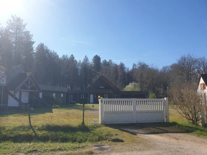 Wooden house in Sologne, on the edge of the forest - Image 1