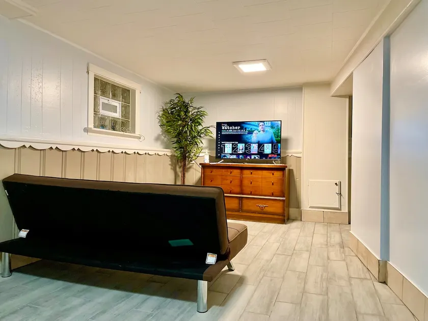 Updated in May 2025 • Private Floor • Free Parking - Image 1