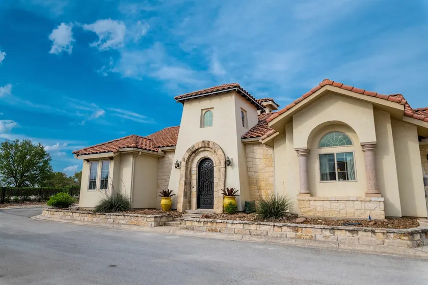 Luxury Hill Country Villa - Great for Families - Image 1