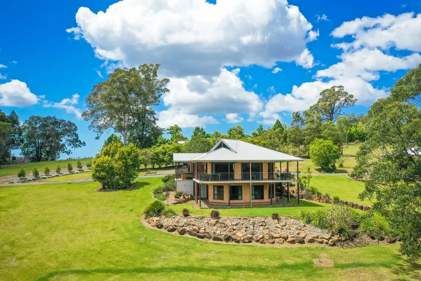 Talawahl Eco Lodge Clarendon Forest Retreat - Image 1