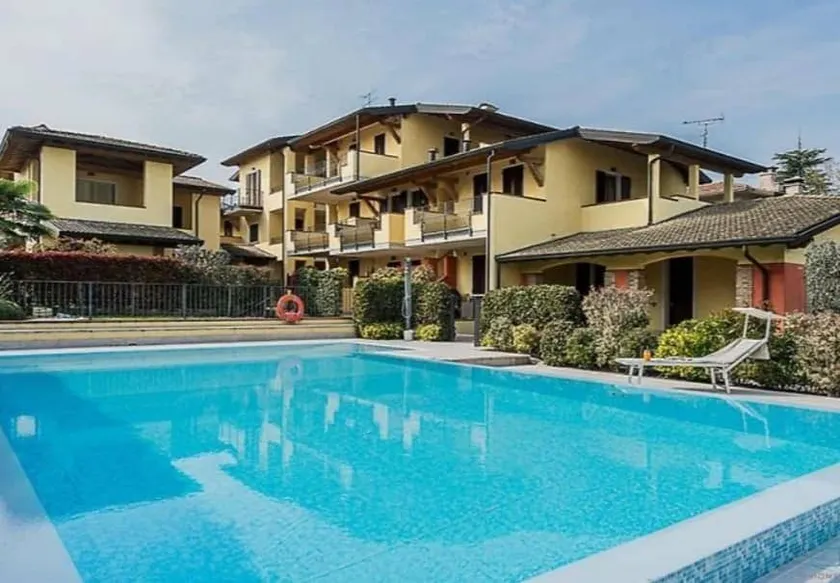 HOYA APARTMENT - Image 1