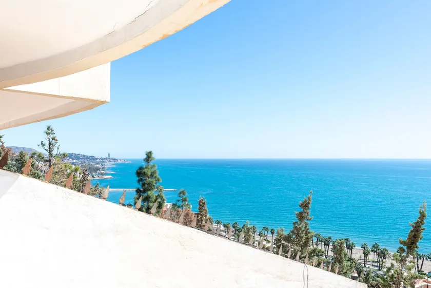 Mimosas & Sea Views by ELE Apartments - Image 1