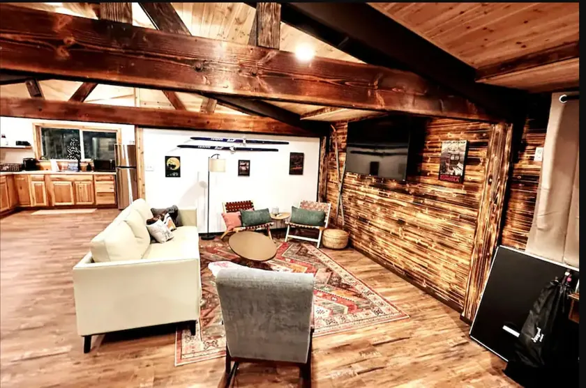 Remodeled cabin w/ Hot Tub, Bunk house on 2 acres! - Image 1