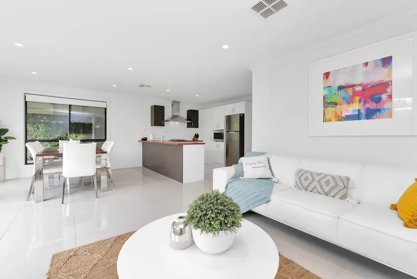Entire home in Mount Barker - Image 1