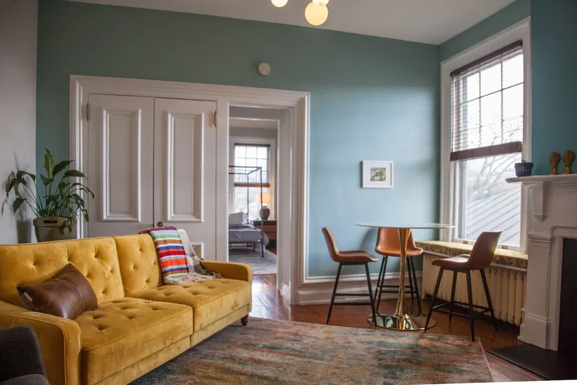 Bee & Key—Staunton downtown - Image 1