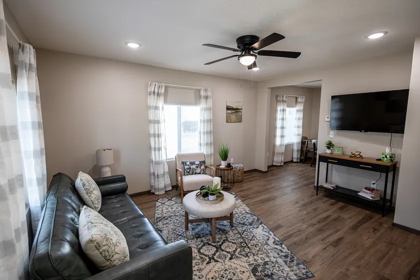 Near St. Francis Med | Easy Access to I-135 W/ W&D - Image 1
