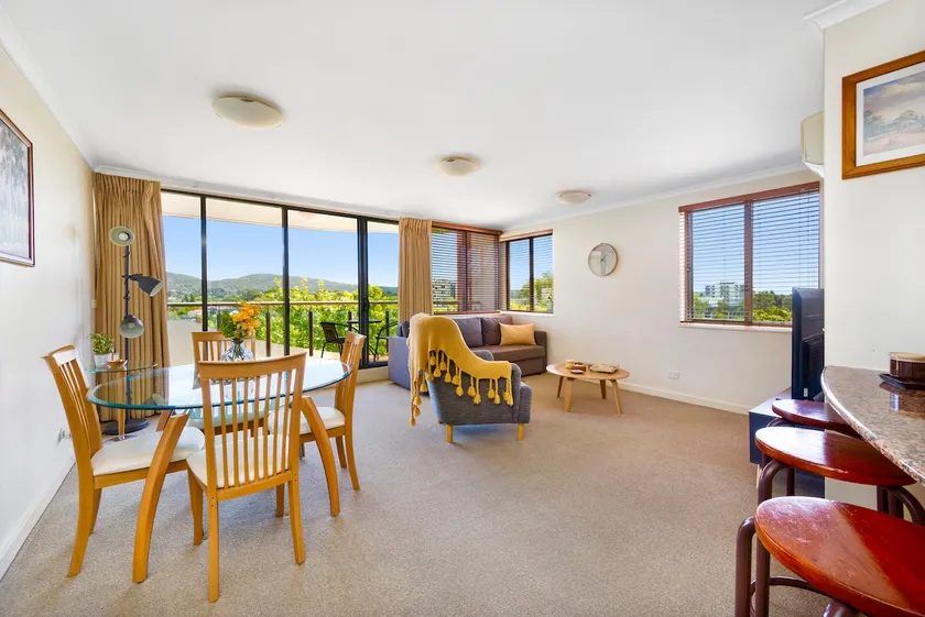 Central comfort & spectacular views - Image 1