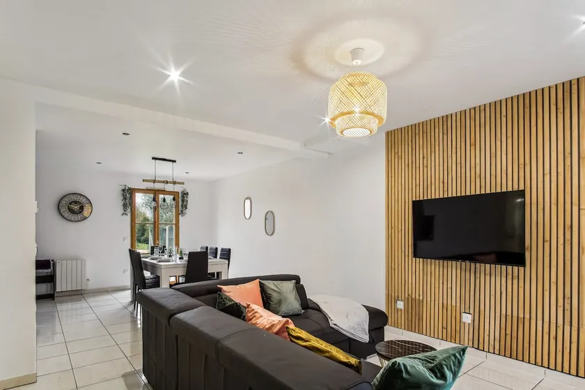 Elegant, cozy and spacious - Image 1