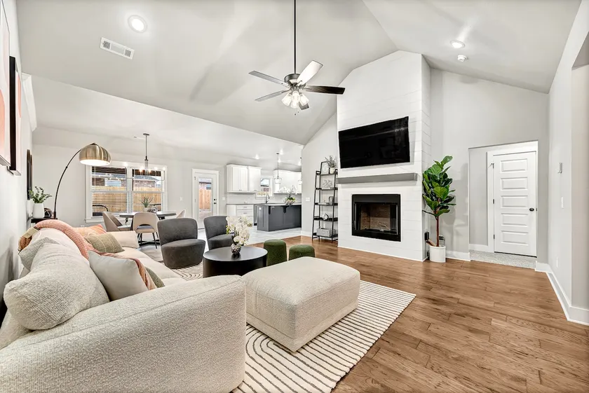 Sugar Pine Family Stay - Image 1