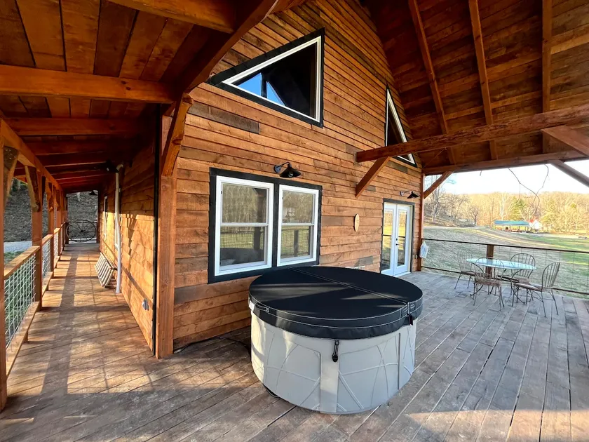 Remington's Retreat - Image 1
