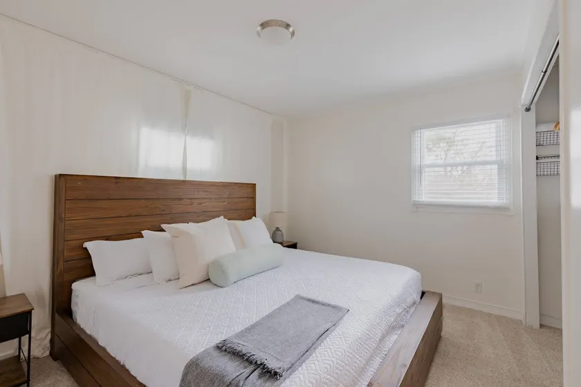 Swanky Suite | King Rm | Sleep 7 - Image 1