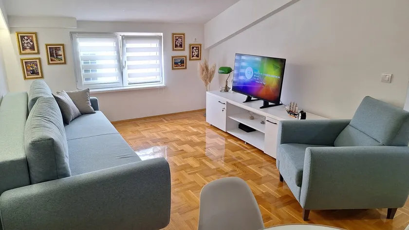 Nest Nis - Image 1