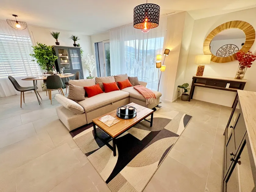 Modern Flat • Self Check-in • Free Parking - Image 1