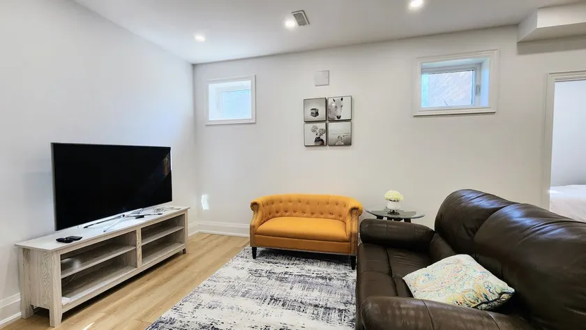 Serene High-celling Retreat - Image 1