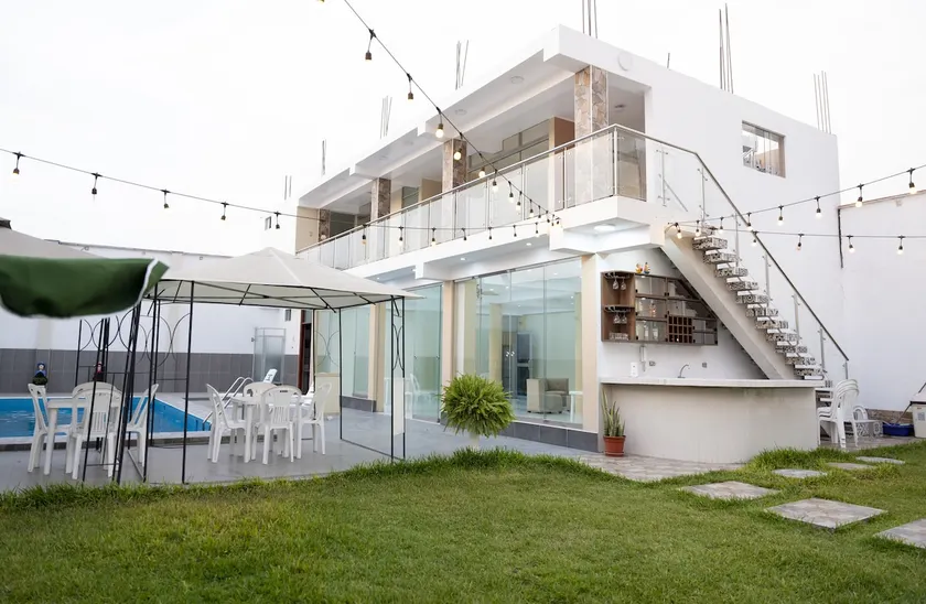 Family house 2 floors with private pool-exclusive use - Image 1