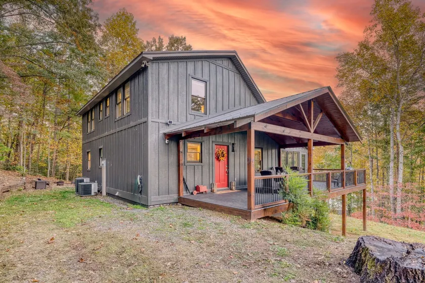 Hiawassee Hideaway: Mnt Retreat with Tesla Charger - Image 1