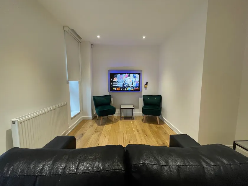 2 Bedroom 2 bathroom 5 people @ MCR City Centre - Image 1