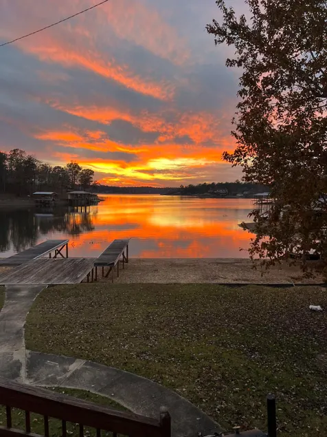 The Lake Cabin - Image 1