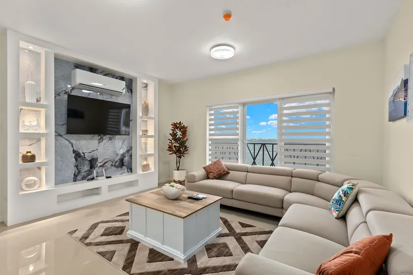 Oceanfront 2BR with Pool & Breathtaking Views - Image 1