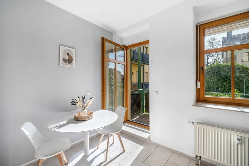 LeHaStays - Apartment Buckau 16 I WLAN I SmartTV - Image 1