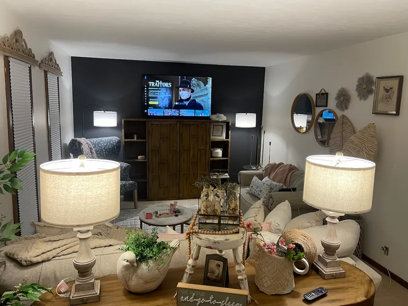Lazy Cow Inn - Relax & Retreat - Image 1