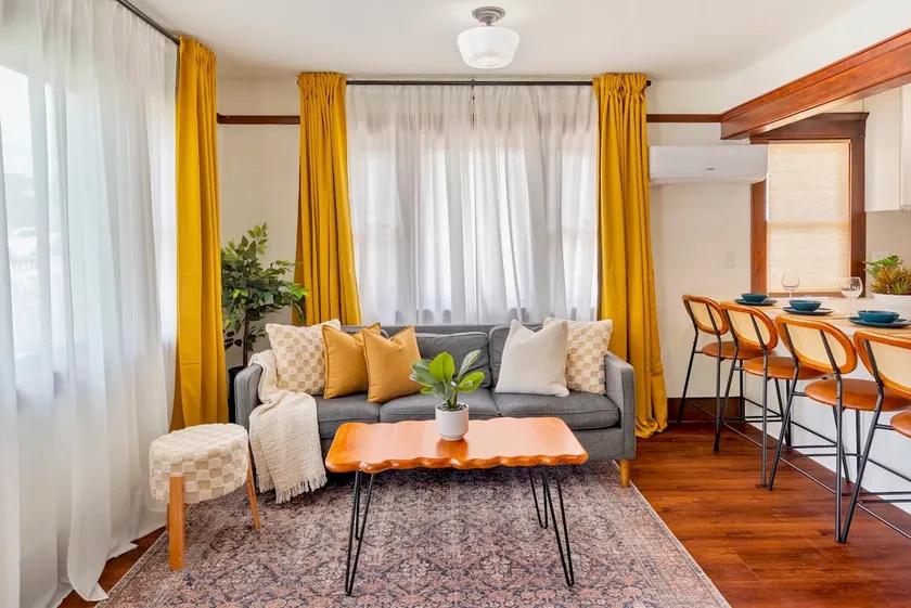 Updated 2 Bedroom Craftsman|King Bed|Views|Parking - Image 1