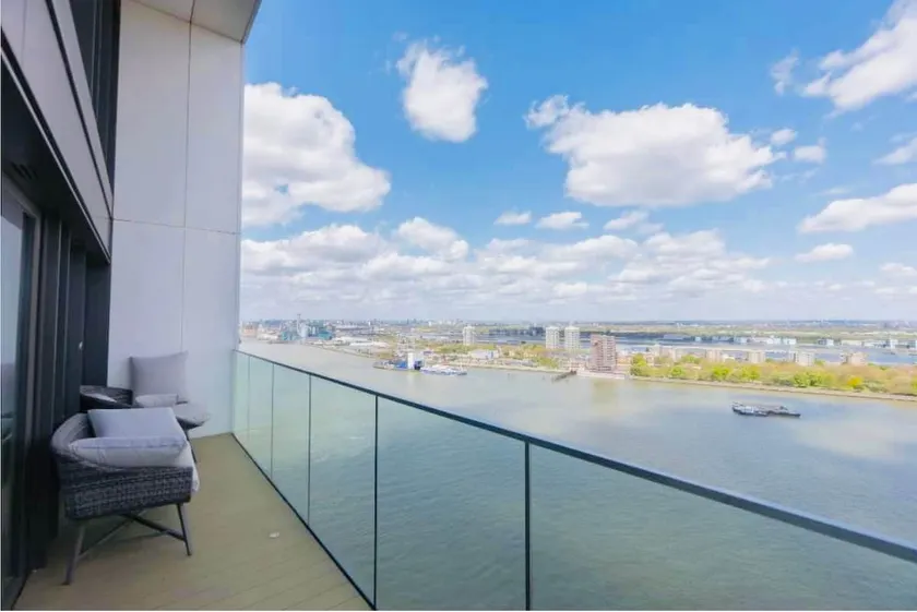 Sky Penthouse: 2Bed | 2 floors | 6Guest - Image 1