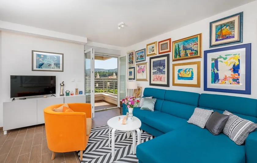 RozART - river marina apartment with free parking - Image 1