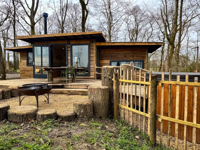 Woodland Cabin with hot tub - Image 1