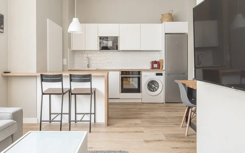 3 Bedrooms and newly renovated - Image 1