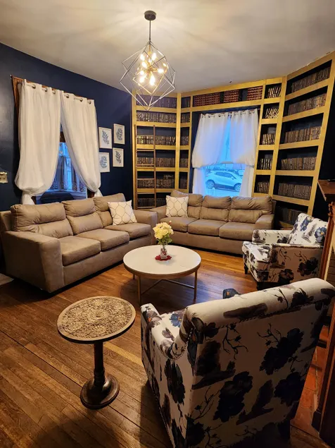 Historic 11BR Home – Ride to Hatfield-McCoy - Image 1