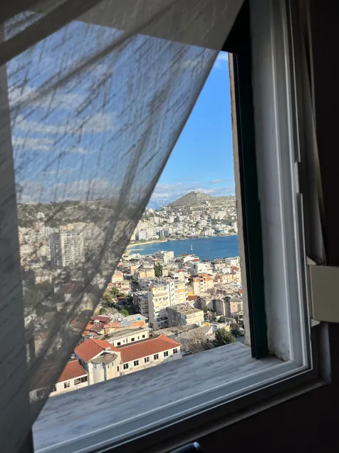 Sui AirBnB Apartment - Image 1
