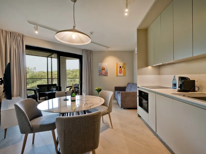 BlueApartPL Stylish apartment near the forest - Image 1