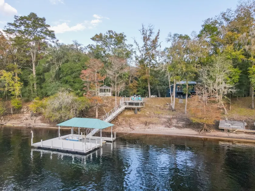\"FLOATS MY BOAT\" - Suwannee River Haus in Branford, FL, nahe den Quellen! - Image 1