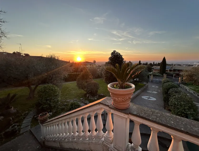 Elegant Villa Apartment near Rome + free Parking - Image 1