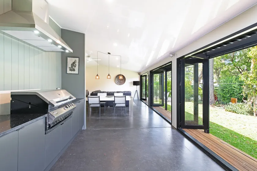 Home among the Gum Trees - Free wine - Pool offline July1-Sep 4 - Image 1