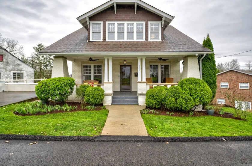 Central Charleston Craftsman - Image 1