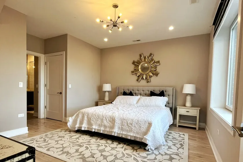 816 PLZN Penthouse| Rooftop| Garage Parking - Image 1