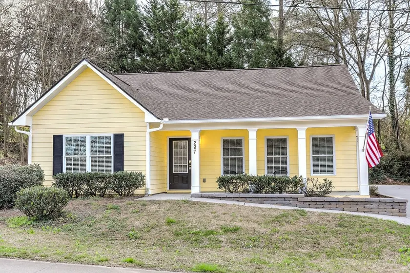 The Honeysuckle House, family & pet friendly - Image 1