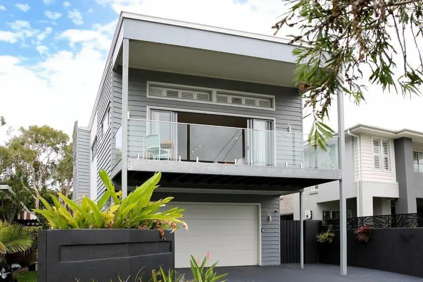 Beach House @ Moffat - Image 1