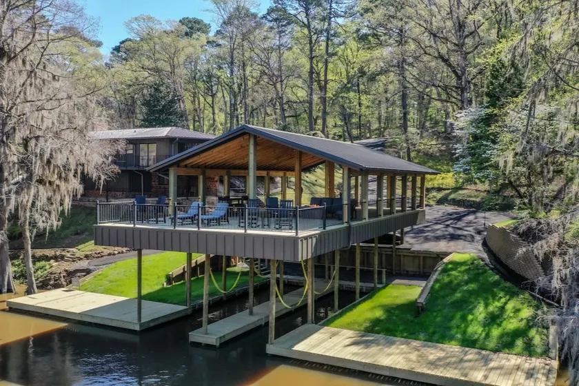 Cricket Hollow |Boat Slips | FirePit | BBQ | 3Deck - Image 1