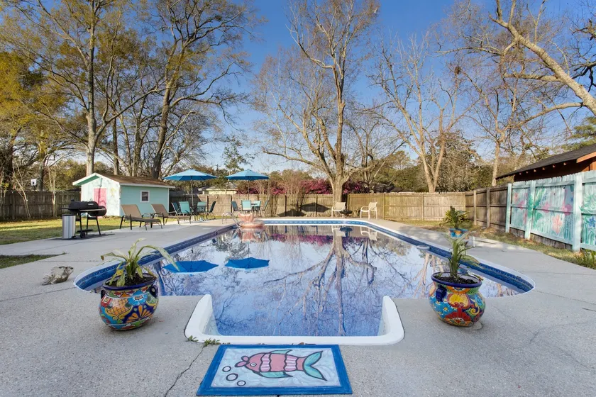 Mermaid Dreams: 3BR w/pool in golf cart district! - Image 1
