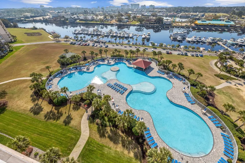 Harbor Pointe Coastal Getaway - Image 1
