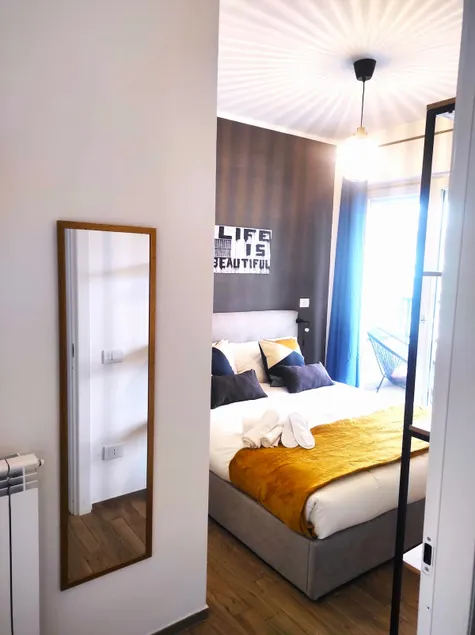 Michelangelo Airport Suite Room - Image 1