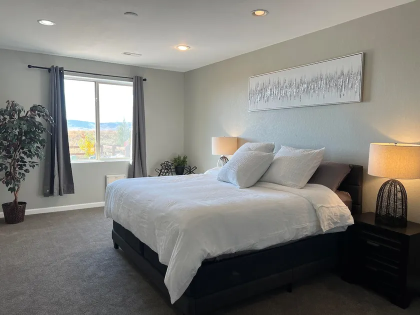 Beautiful Arvada/mountains view! - Image 1