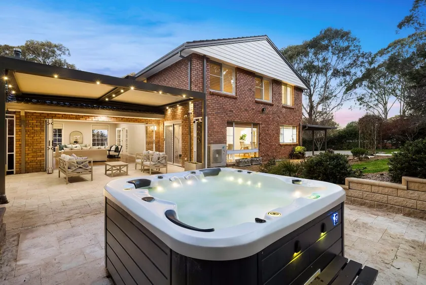 Carinya Centennial | Bowral Spa Retreat - Image 1