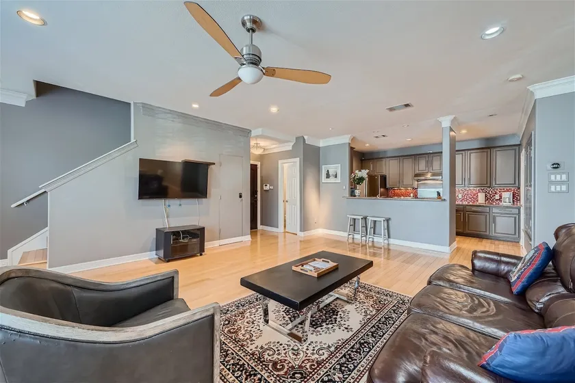 3BR condo near Pease Park w/ balcony & park views - Image 1